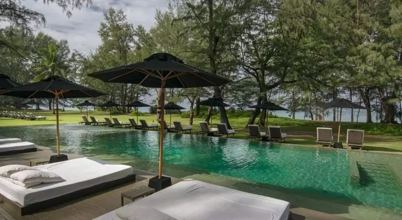 호텔 Sala Phuket Mai Khao Beach Resort