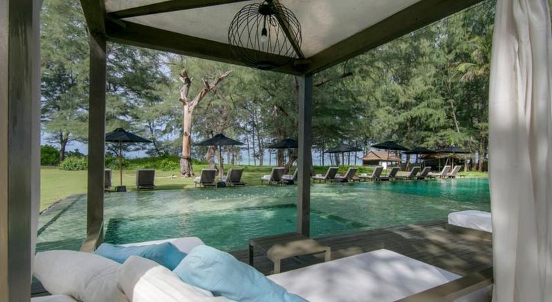 فندق Sala Phuket Mai Khao Beach Resort