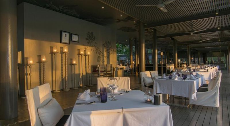 فندق Sala Phuket Mai Khao Beach Resort