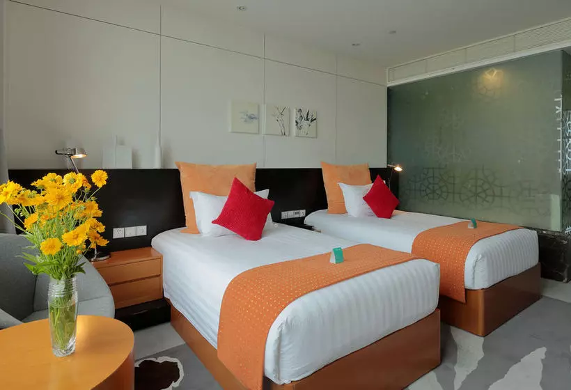 Mercure Suzhou Park Hotel & Suites