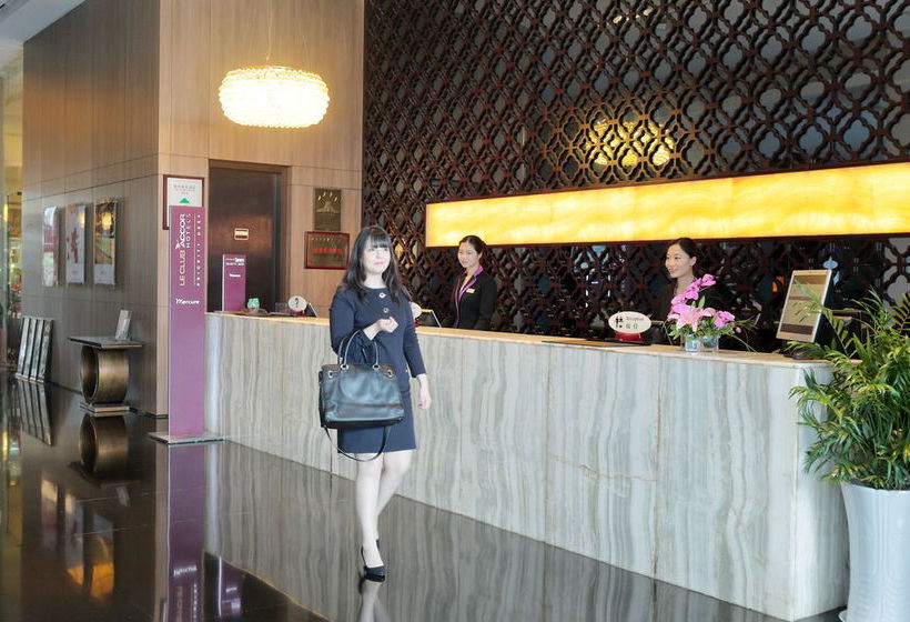 Mercure Suzhou Park Hotel & Suites