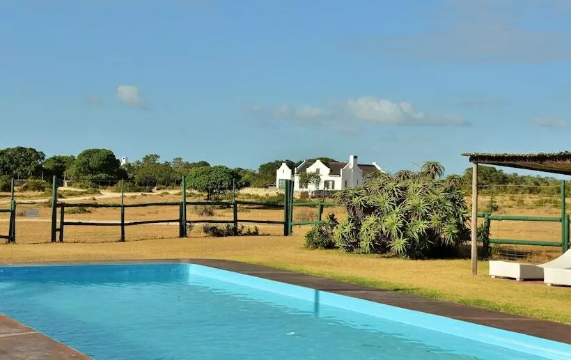 Majatalo De Hoop Opstal Houses