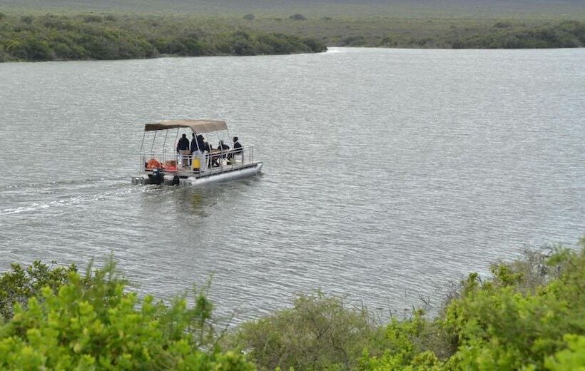 بنسيون De Hoop Opstal Houses