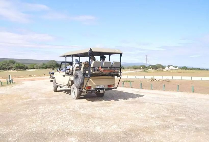 Majatalo De Hoop Opstal Houses