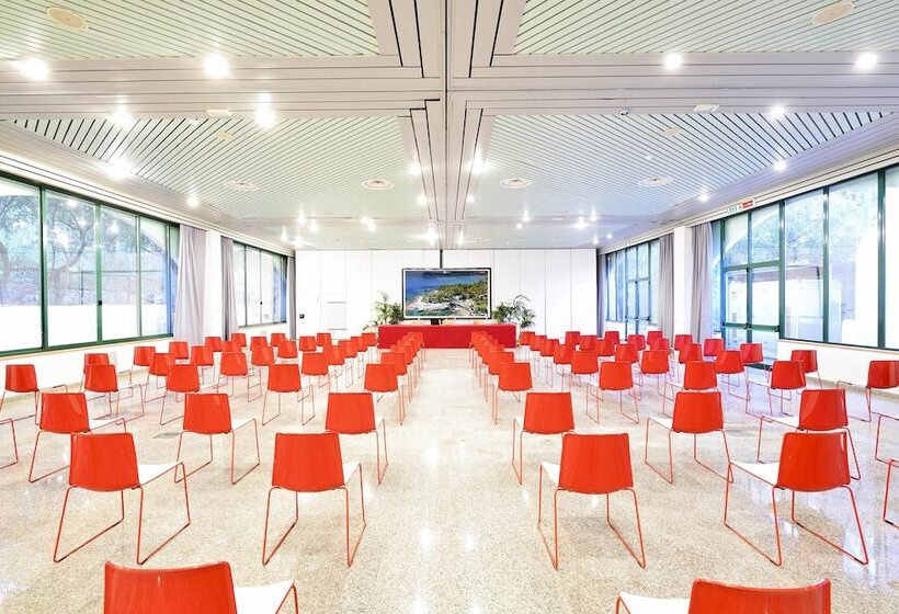 Arbatax Park Resort, Telis