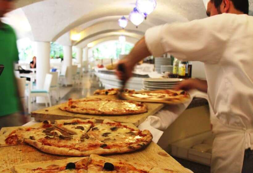 Arbatax Park Resort, Telis