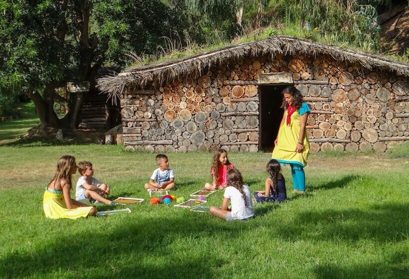 Arbatax Park Resort, Telis