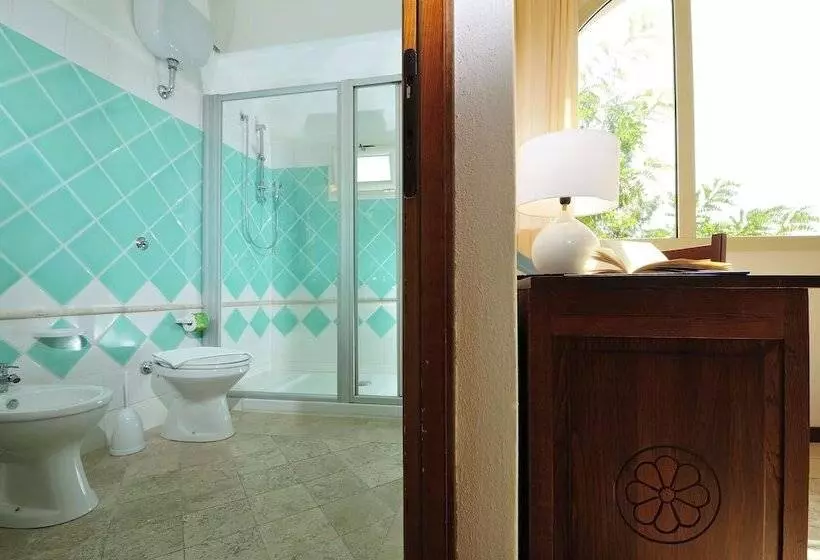 Arbatax Park Resort, Telis