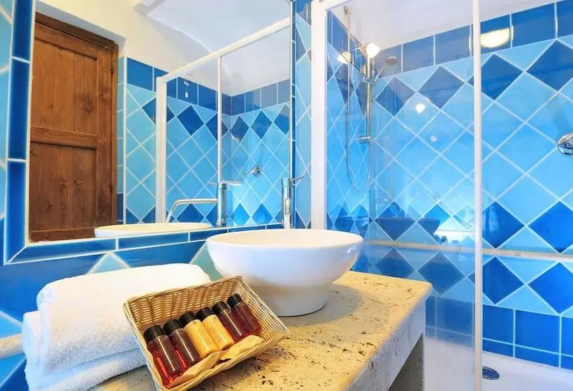 Arbatax Park Resort, Telis