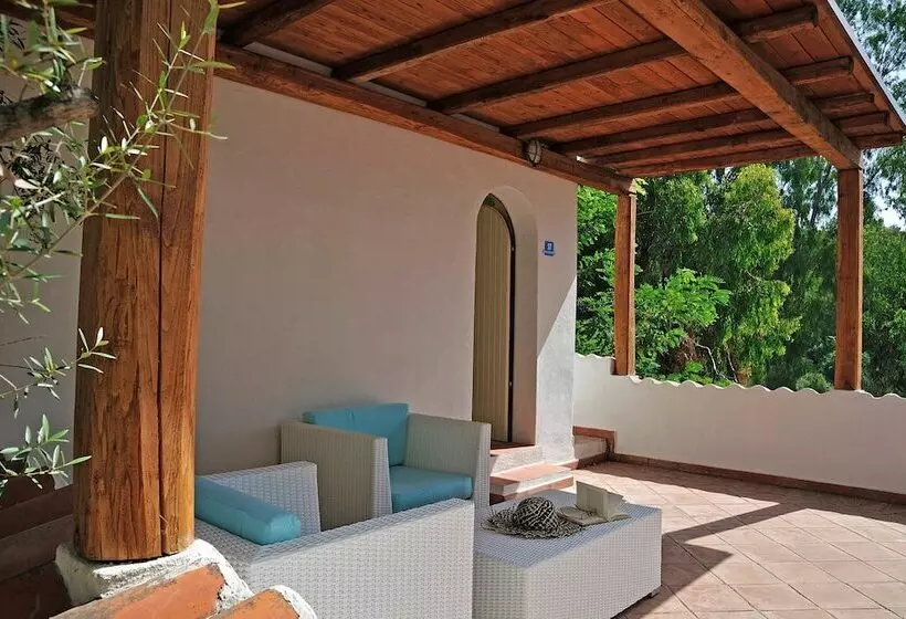 Arbatax Park Resort, Telis