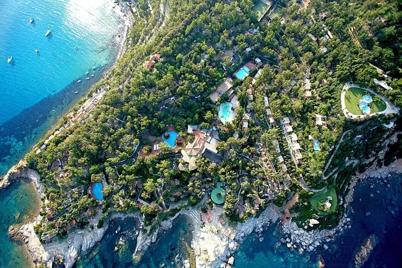 Arbatax Park Resort, Telis