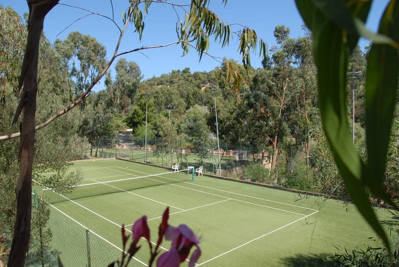 Arbatax Park Resort, Telis