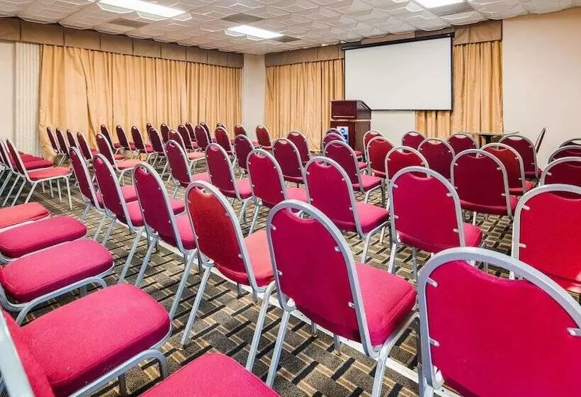 هتل Best Western Plus Lower South End