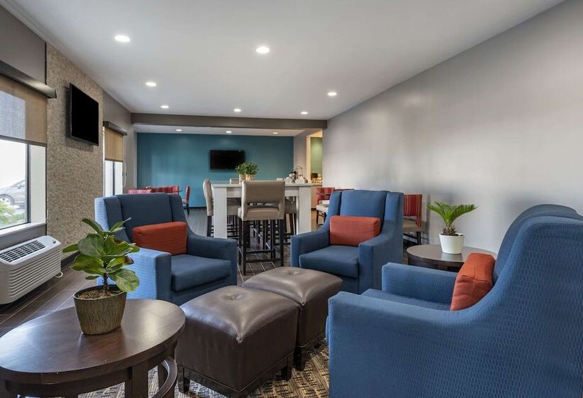 هتل Comfort Inn Airport