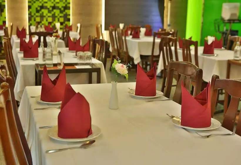 هتل Convenient Park Bangkok