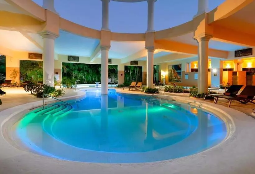 Grand Palladium Jamaica Resort & Spa - All Inclusive