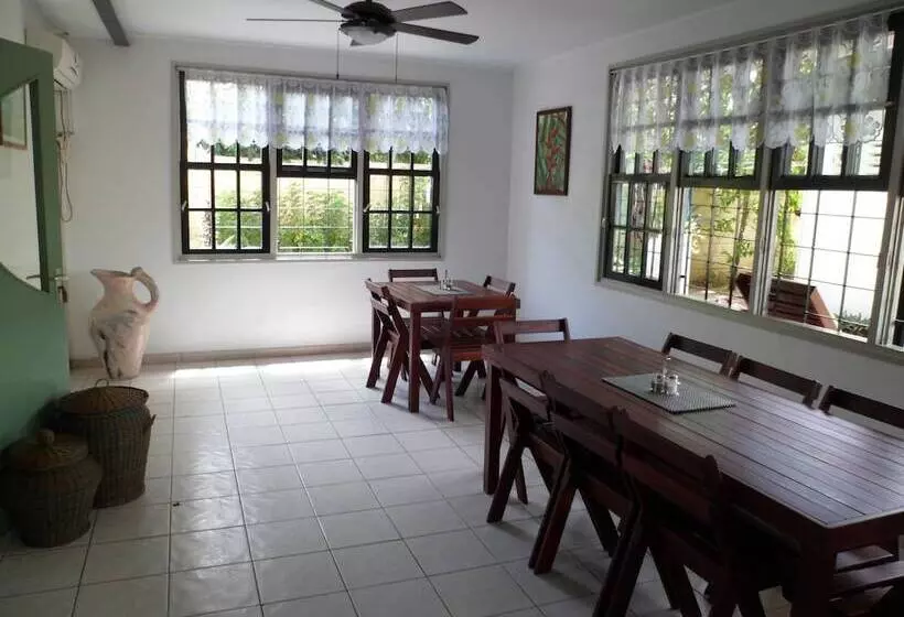 هتل Guesthouse Amice