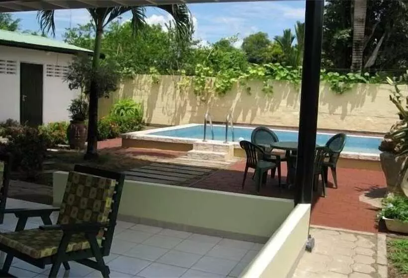 هتل Guesthouse Amice