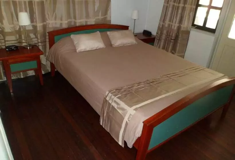 هتل Guesthouse Amice