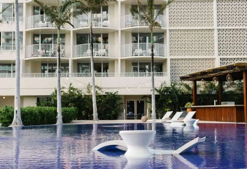 ホテル Hilton Vacation Club The Modern Honolulu