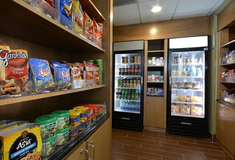 Holiday Inn Express Hotel & Suites High Point South, An Ihg