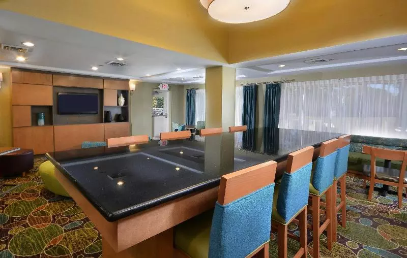 Holiday Inn Express Hotel & Suites High Point South, An Ihg