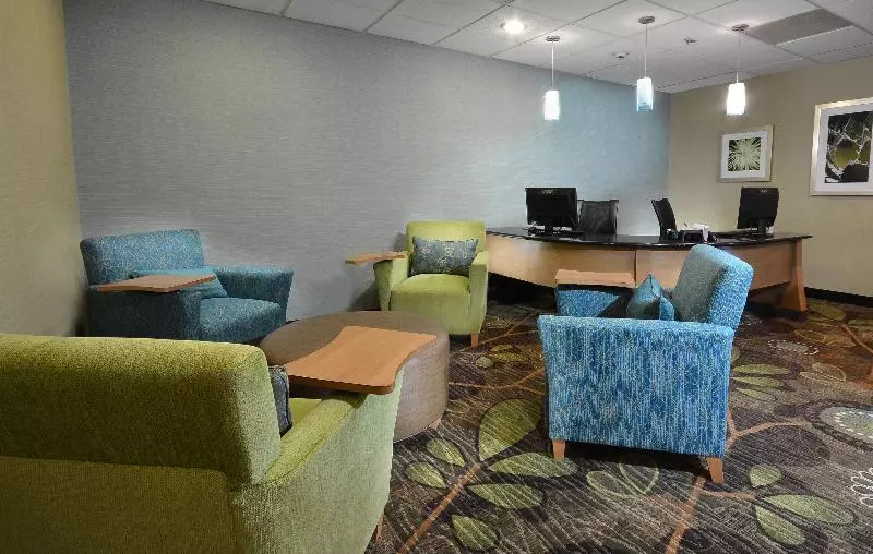 Holiday Inn Express Hotel & Suites High Point South, An Ihg