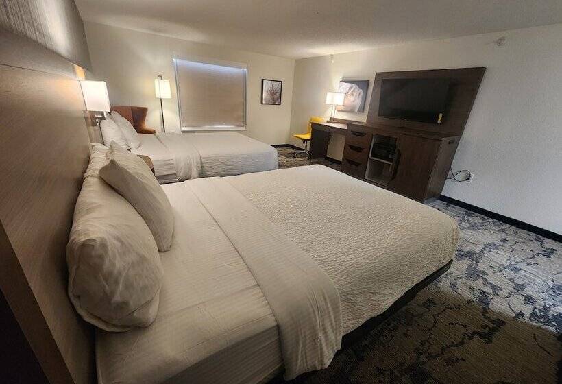 酒店 La Quinta By Wyndham Milwaukee Sw New Berlin