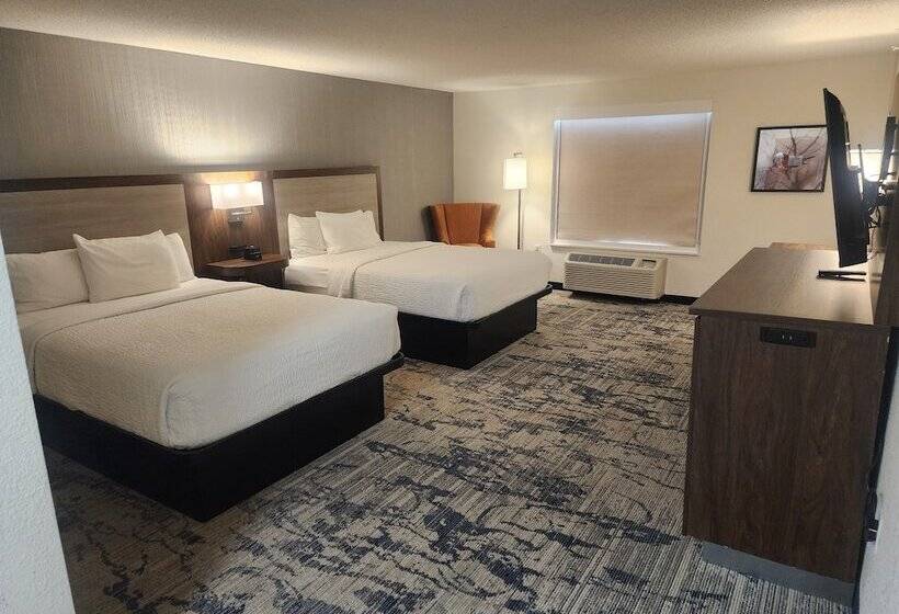 酒店 La Quinta By Wyndham Milwaukee Sw New Berlin