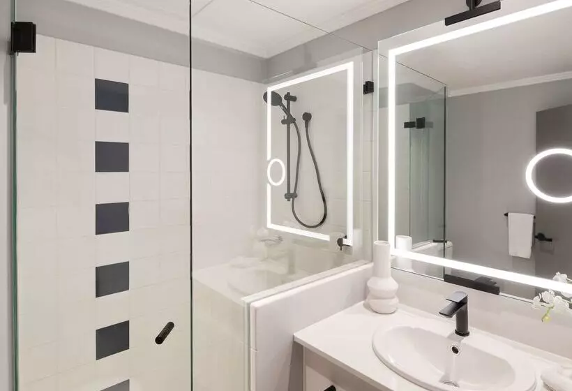 בית מלון כפרי The Sebel Sydney Martin Place