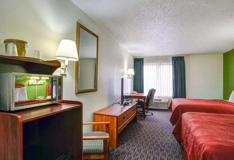 فندق Quality Inn & Suites Airport