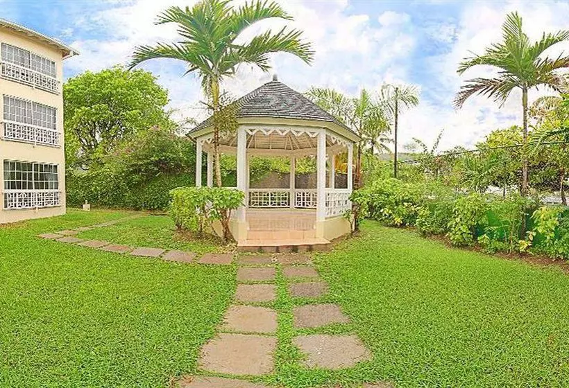 هتل Rooms On The Beach Ocho Rios