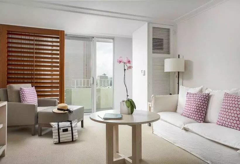 ホテル Hilton Vacation Club The Modern Honolulu