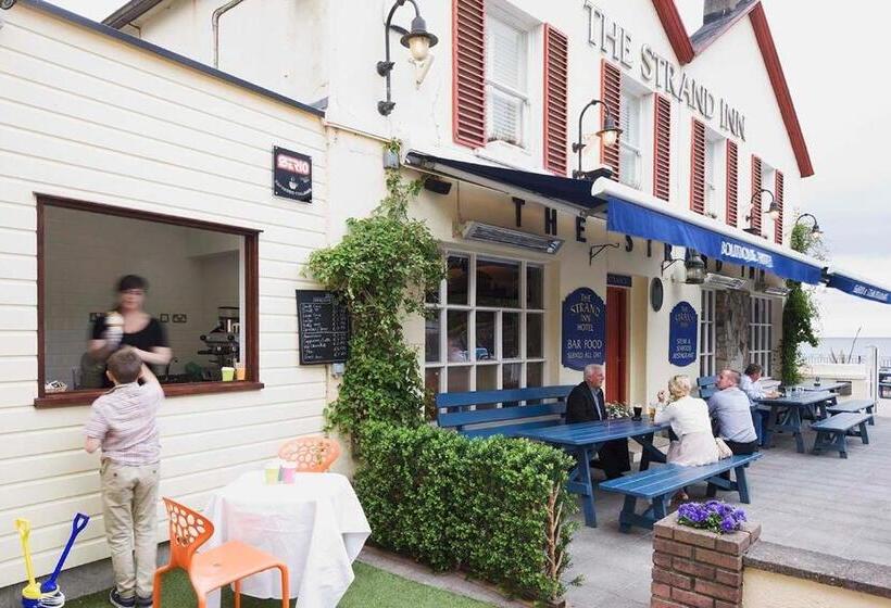 בית מלון כפרי The Strand Inn