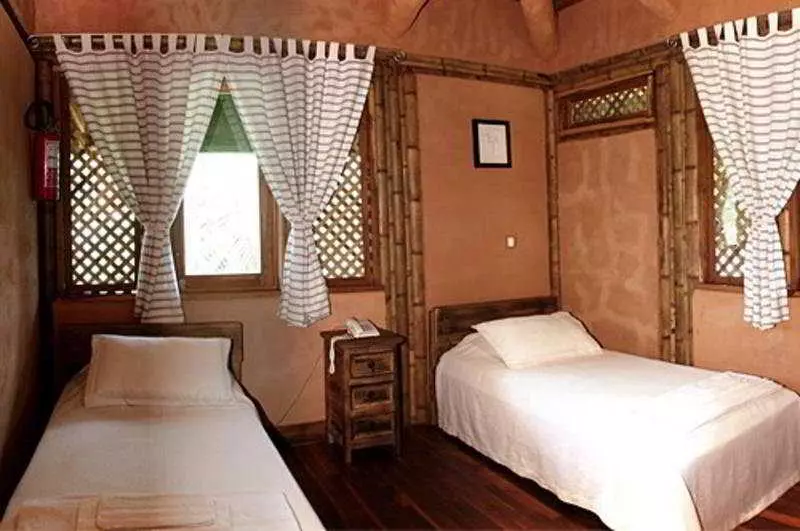 هتل Timarai Bamboo Resort