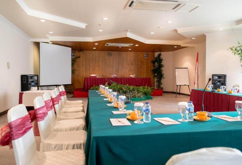 هتل Toraja Heritage