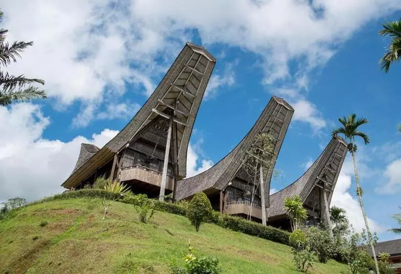 هتل Toraja Heritage