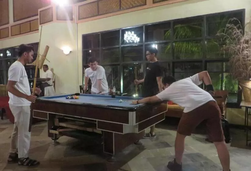 هتل Toraja Heritage