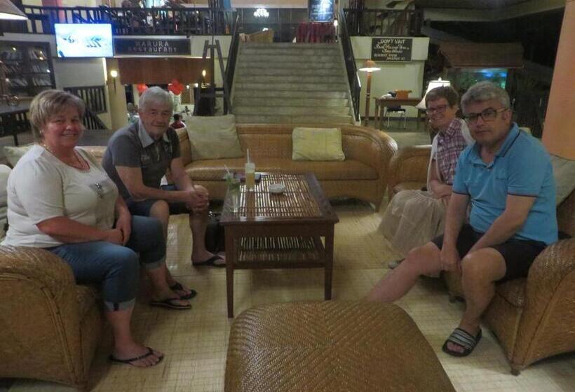 هتل Toraja Heritage