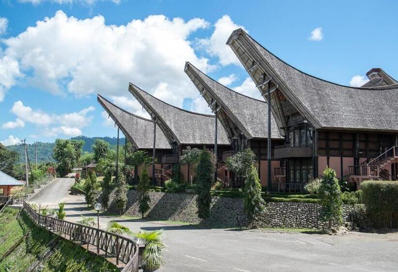 هتل Toraja Heritage