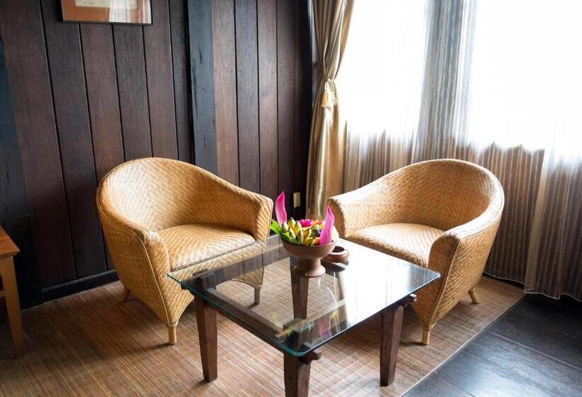 هتل Toraja Heritage