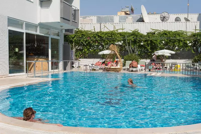 Kleopatra Tuna Apart Hotel