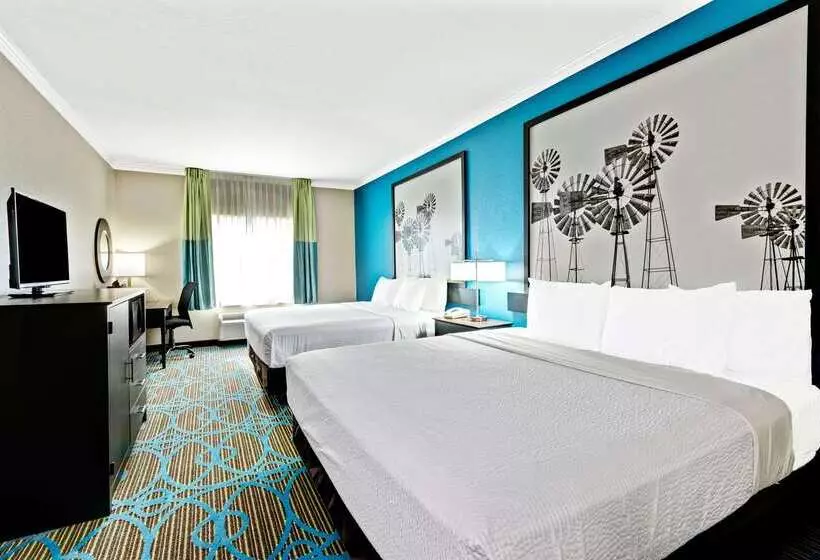 Motelli Super 8 By Wyndham San Antonio/alamodome Area