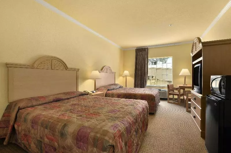 Motelli Super 8 By Wyndham San Antonio/alamodome Area