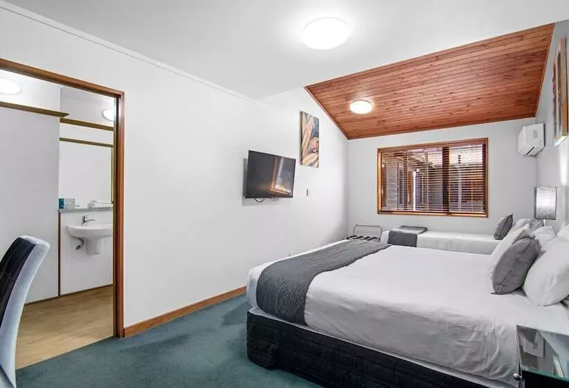 Riverside Hotel Marlborough