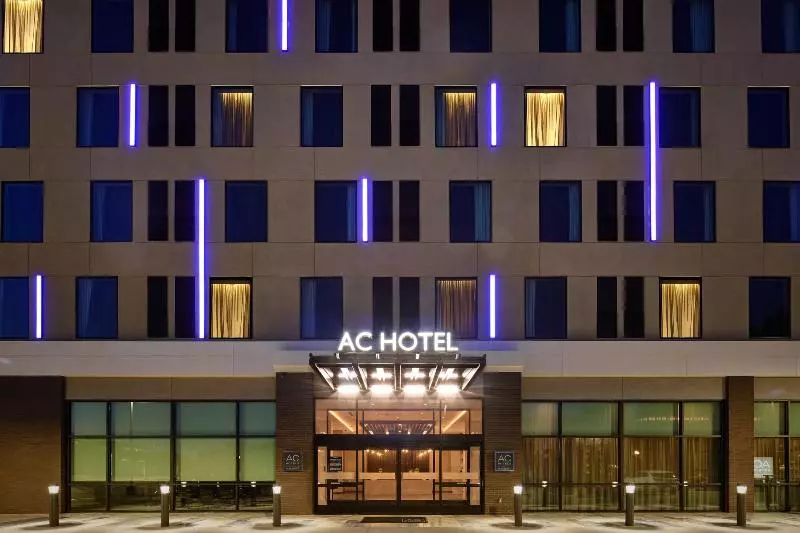 Ac Hotel By Marriott Columbus Downtown