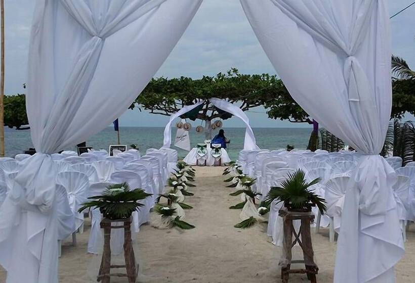 Hotel Aglicay Beach Resort