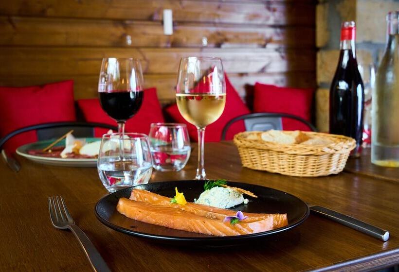 בית מלון כפרי Aux Prisons De Montagny