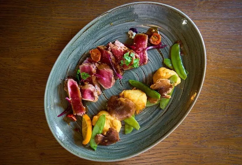 ホテル Aux Prisons De Montagny