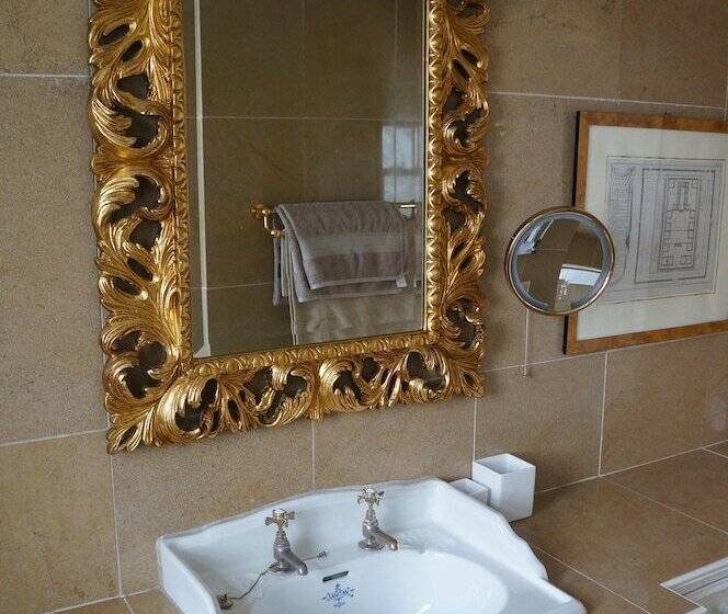 هتل Cedar House Boutique B&b